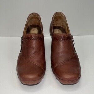 Clark’s Artisan Collection ankle booties Leather Size 8.5 Brown/Redish
